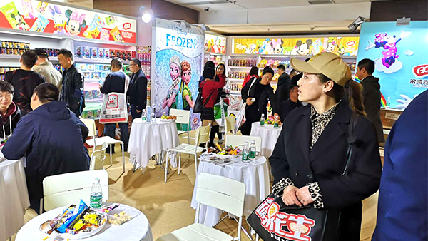 赢天堂控股展会现场